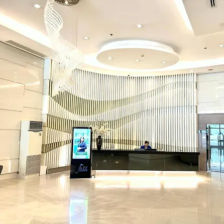 Modern Stays Makati Pool View Jazz Residences